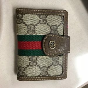 Gucci card holder